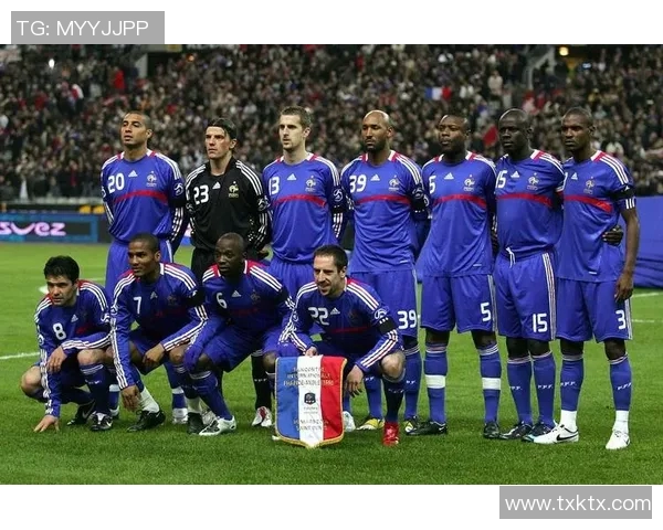 卡塞米罗的足球之路：从巴西小将到欧洲顶级中场的蜕变与成就